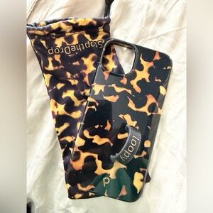 iPhone 14 Plus loopy cases